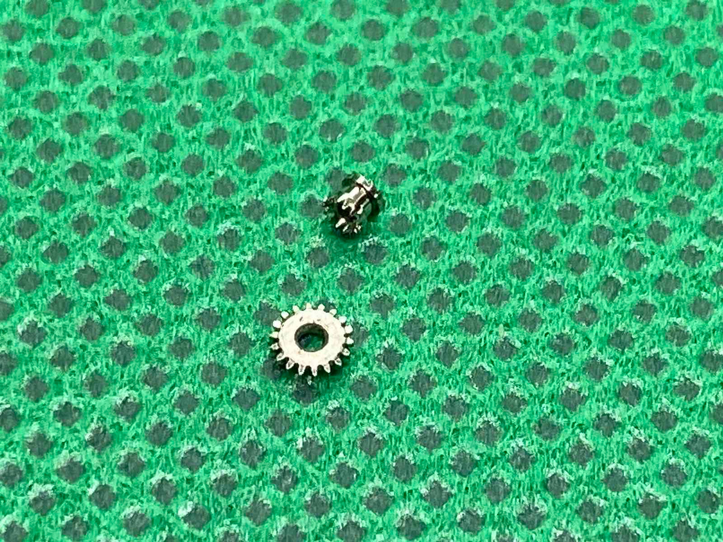 Certina 23-30 Sliding and Winding Pinions