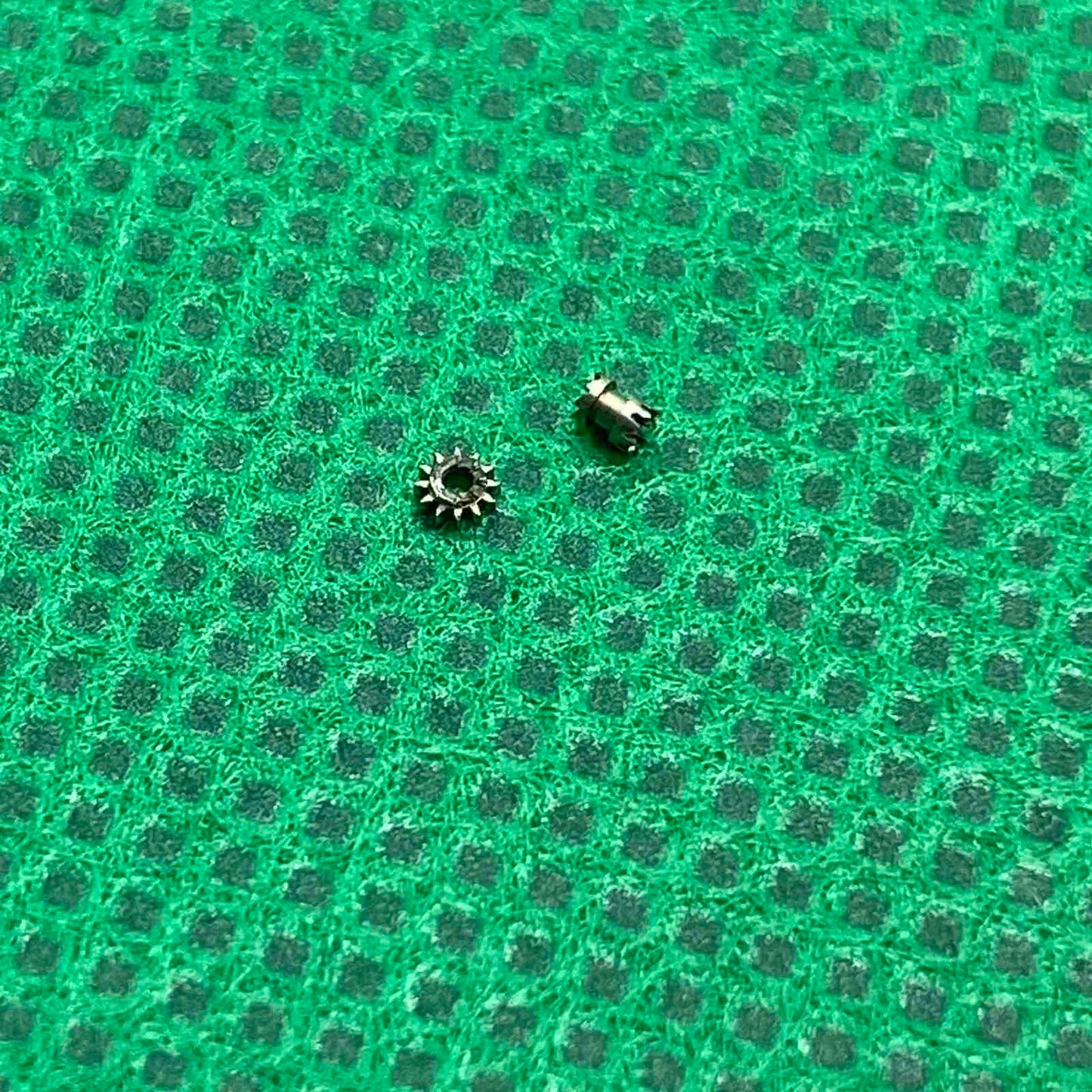 Piaget cal. 9P - Winding and Sliding pinion (PN 407 / 410 )